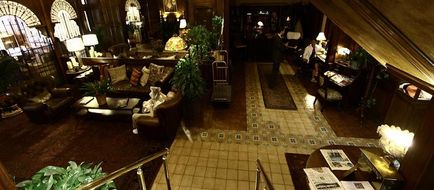 Park Plaza Hotel Lobby