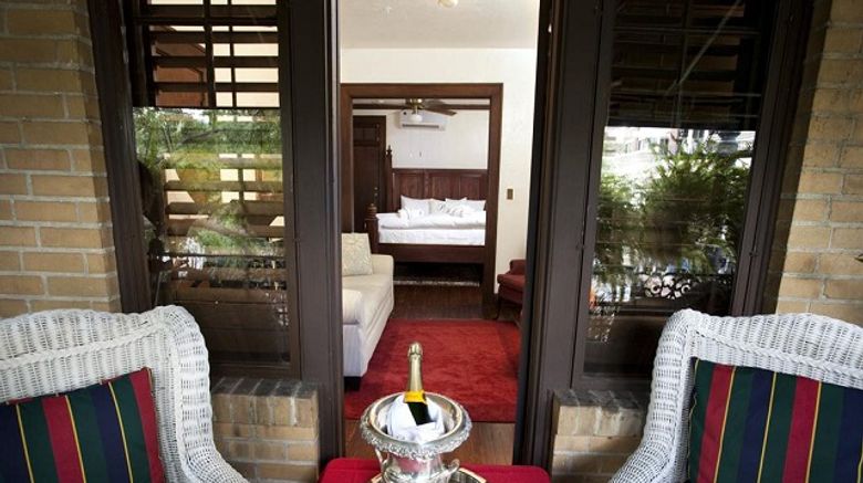 <b>Park Plaza Hotel Suite</b>