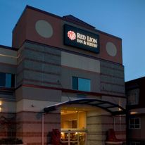 Red Lion Inn & Suites Victoria