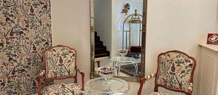 Mozart Hotel Lobby
