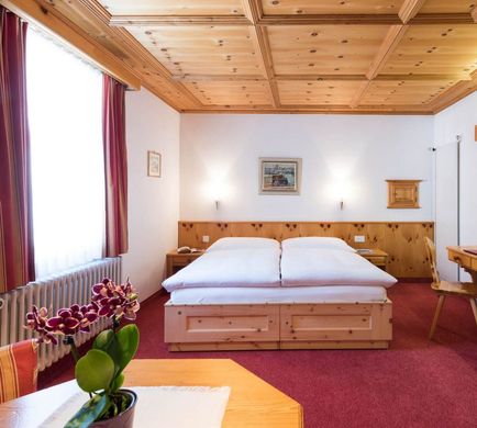 Languard Hotel Room