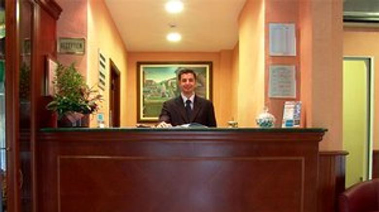 <b>Arizona Hotel Lobby</b>