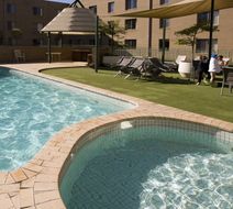 Kingston Terrace Serviced Apartments Pool