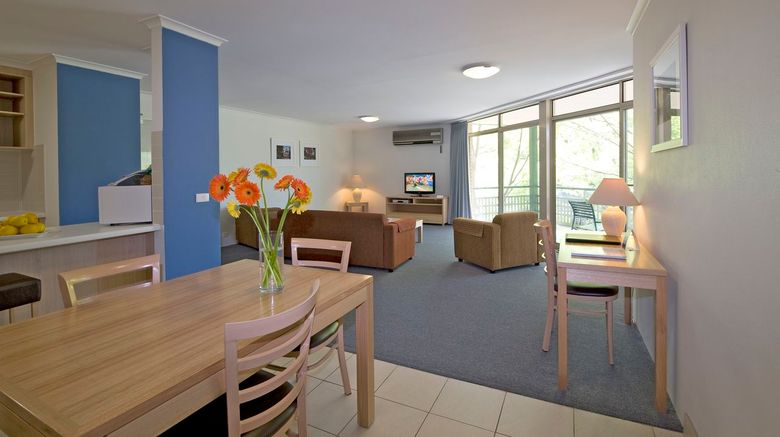 <b>Kingston Terrace Serviced Apartments Suite</b>