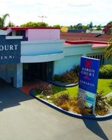 Aaron Court Motor Inn