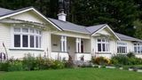 Lake Brunner Lodge Exterior