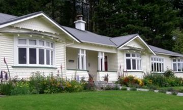 Lake Brunner Lodge