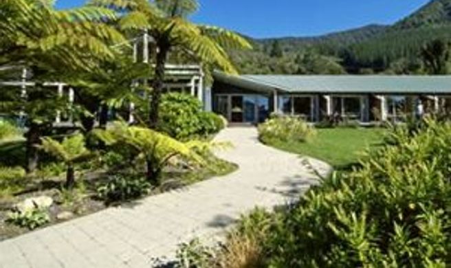 Raetihi Lodge Exterior
