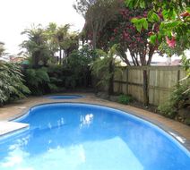 Union Victoria Motel Pool