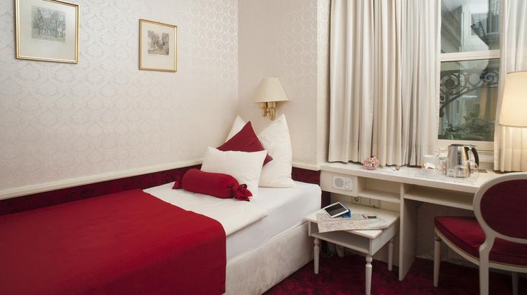 elaya Hotel Vienna City Center Room