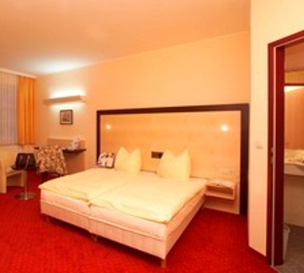 City Hotel Stockerau Room