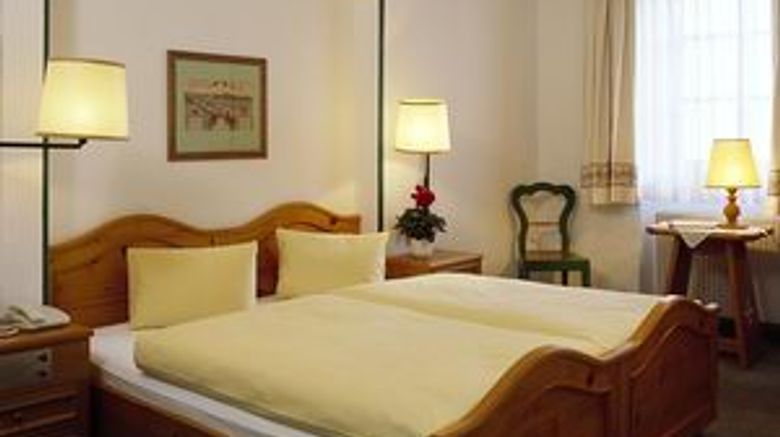 <b>Weisses Kreuz-Hotel Room</b>
