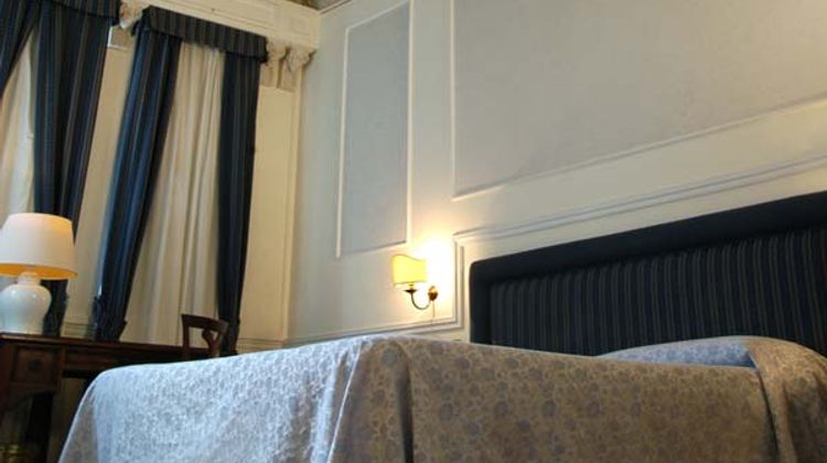 Hotel Flora Room