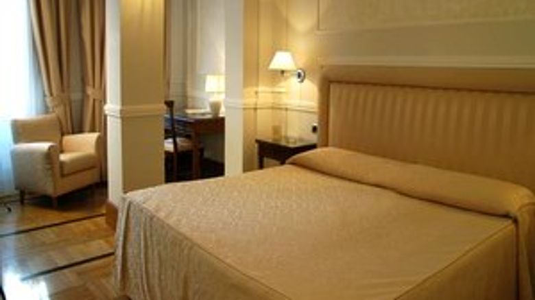 <b>Hotel Flora Suite</b>