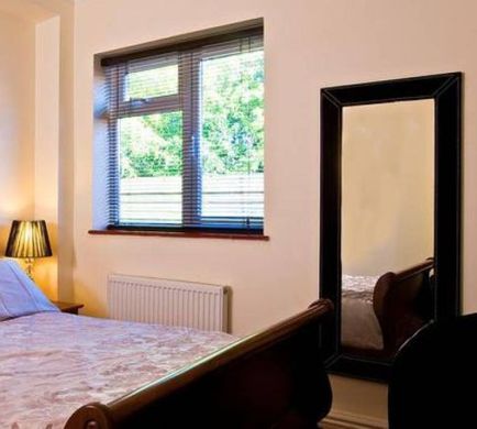 The Godalming Hotel Room