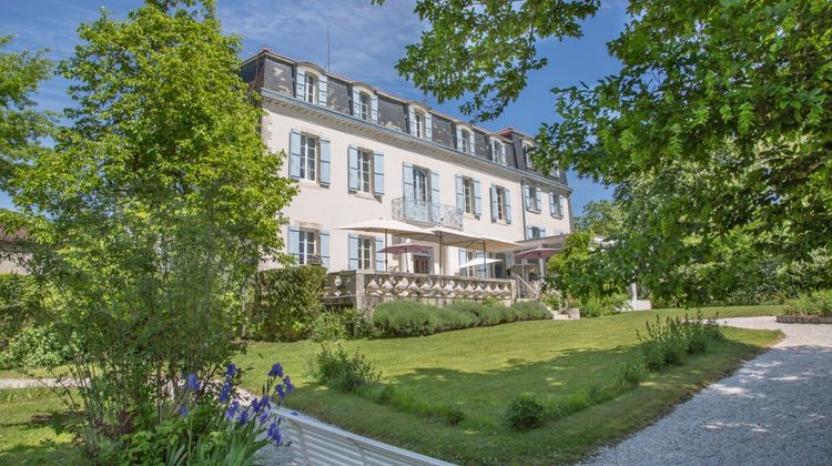 Chateau Bellevue Exterior