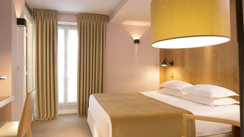 <b>Le Pradey Room</b>