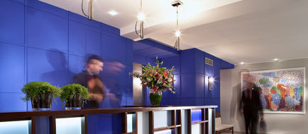 Les Jardins d'Eiffel Lobby