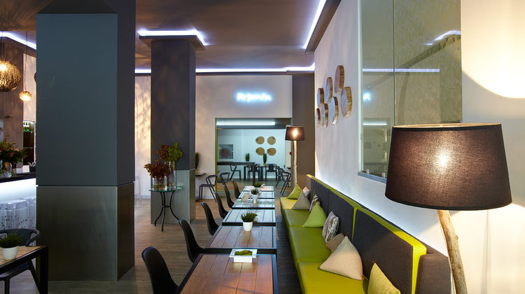 City Hotel Restaurant