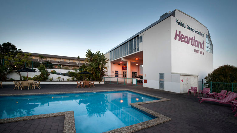 <b>Hotel Beachcomber Pool</b>