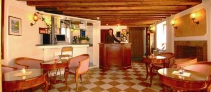 Hotel San Gallo Lobby