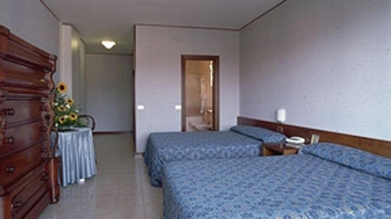 <b>Hotel Ghironi Room</b>