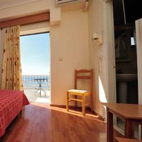 Adonis City Hotel