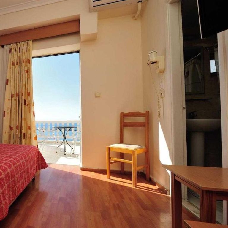 Adonis City Hotel