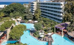 Dionysos Hotel