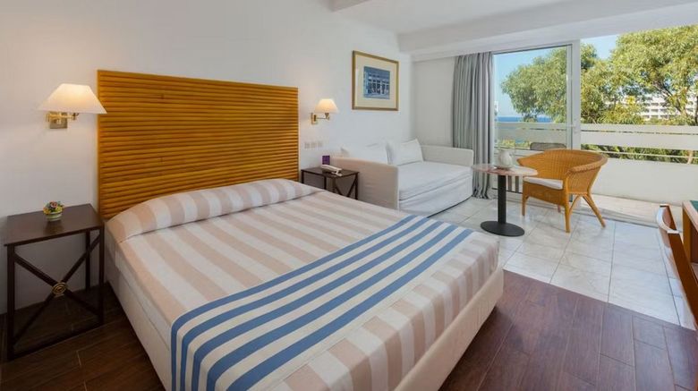 <b>Dionysos Hotel Room</b>