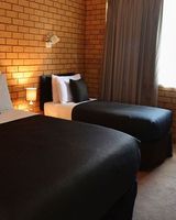 Avondel Motor Inn