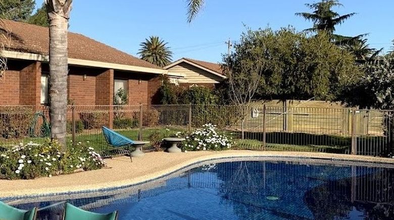 <b>Kingswood Motel Pool</b>