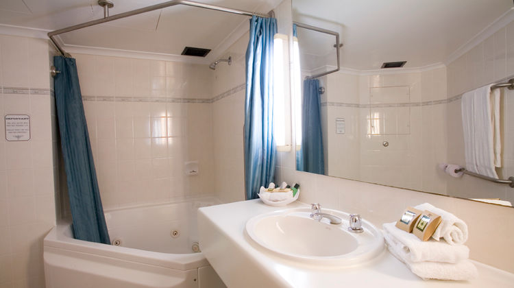 Capital Executive Apt Hotel Canberra Spa