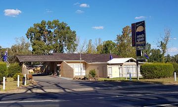 Amber Court Motor Inn
