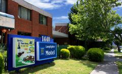 Lamplighter Motel