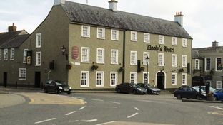 Dooly's Hotel