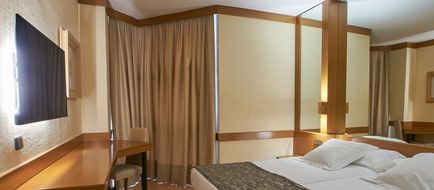 Hotel AR Los Arcos Room