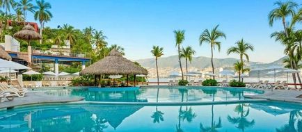 Park Royal Beach Acapulco Pool