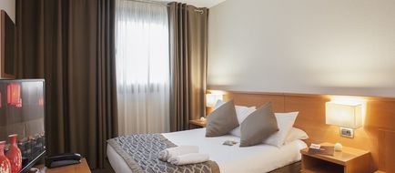 Hotel Apogia Paris Room