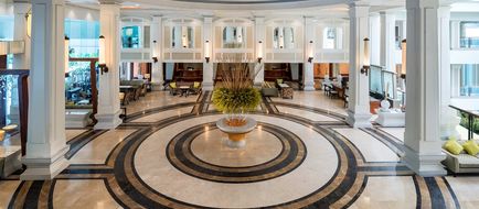 Dusit Thani Pattaya Lobby