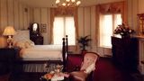 The Martha Washington Inn & Spa Suite
