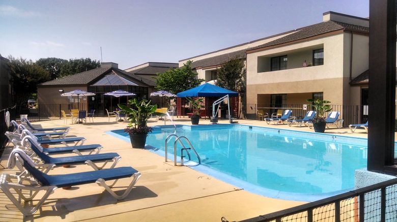 <b>MainStay Suites Prince George Fort Lee Pool</b>