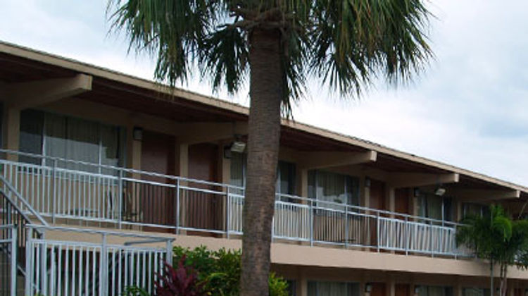 The Palm Rose Exterior
