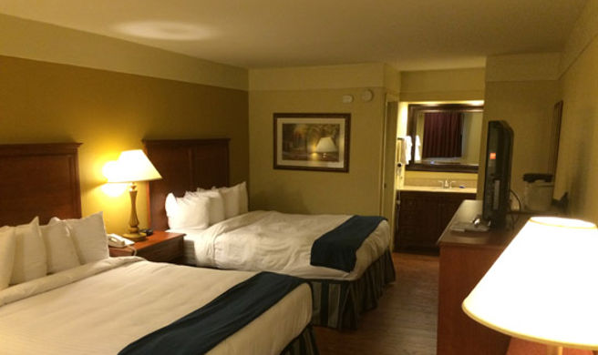 Smoke House Lodge Room