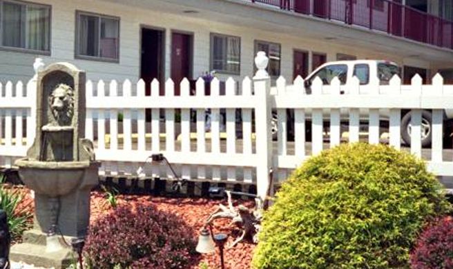Heldreth Motel Exterior
