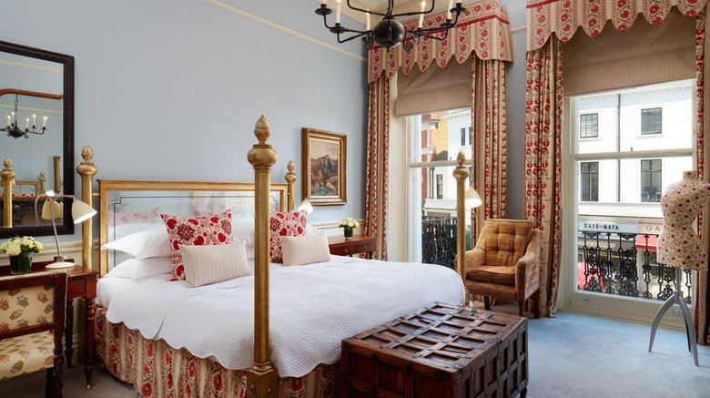 <b>The Pelham Suite</b>