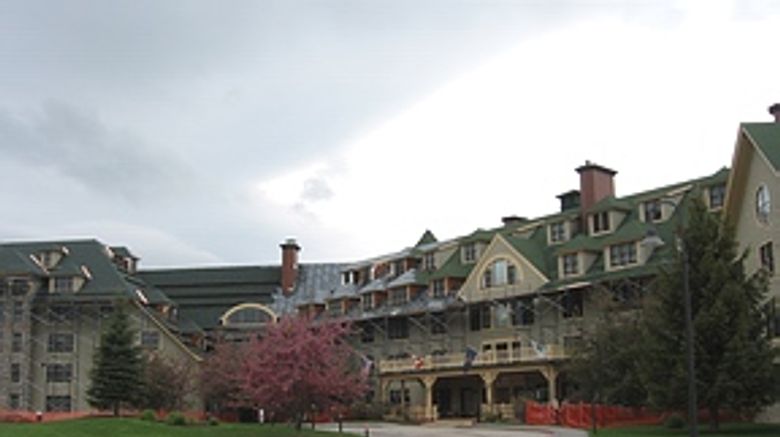 Golden Eagle Lodge Exterior
