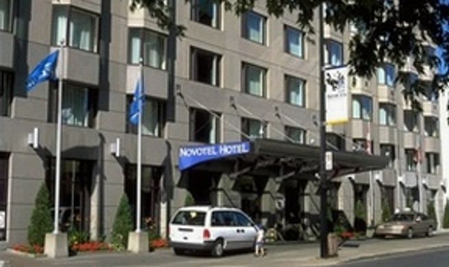 Novotel Montreal Centre Exterior