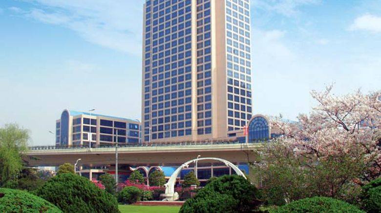 Hotel Equatorial Shanghai Exterior