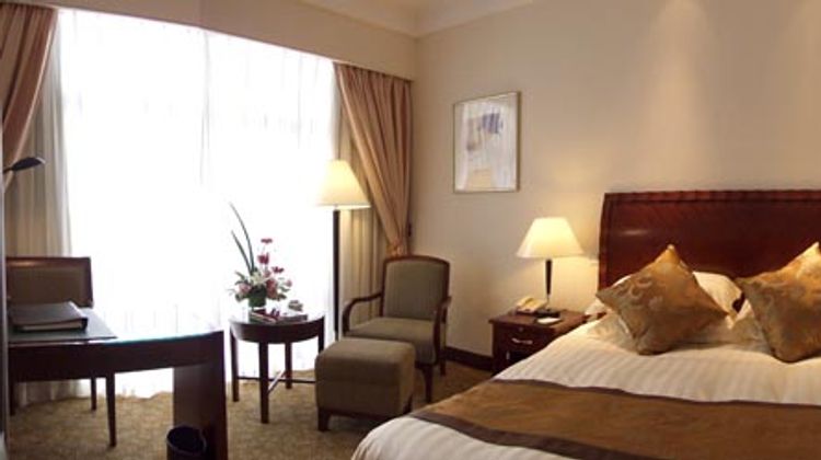Hotel Equatorial Shanghai Room